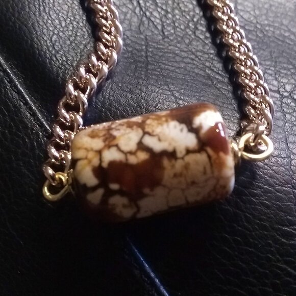 Minimalist Simplistic Elegant: Cream & Brown Fire Agate + Gold Chain Bracelet - Picture 10 of 15